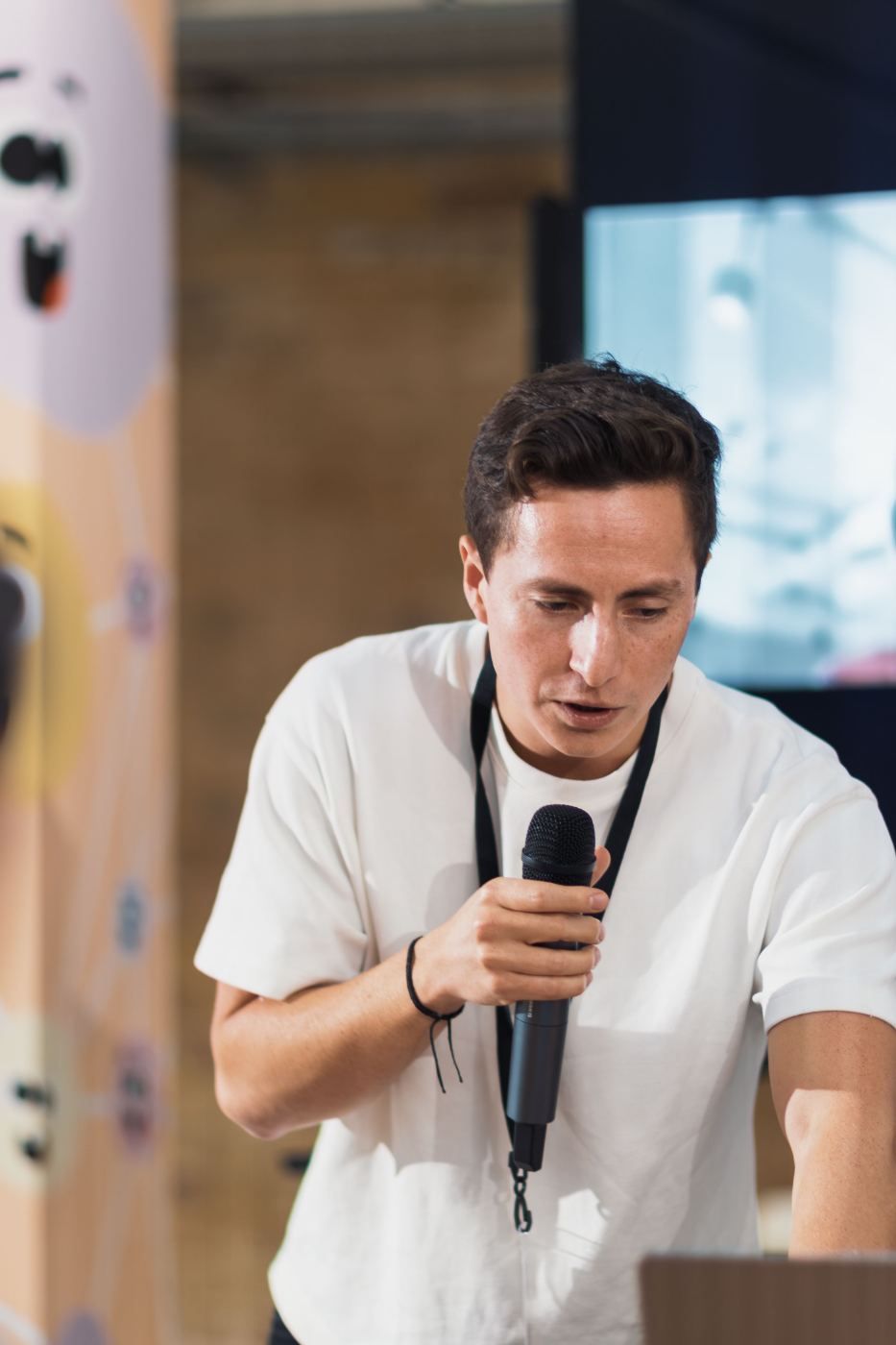 A speaker with a microphone